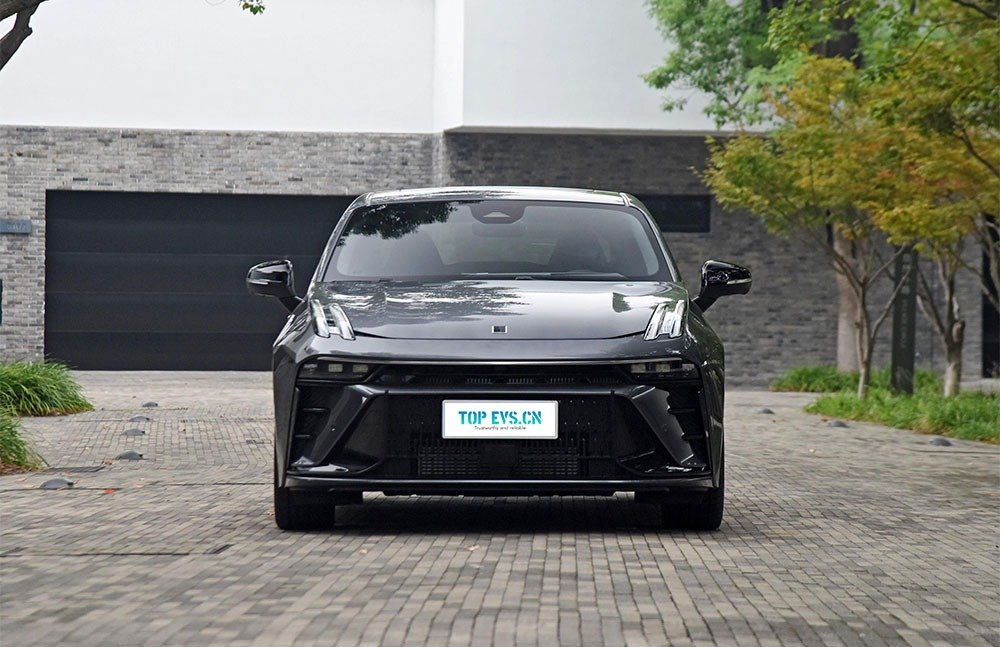 imgi_3_1_3(18) Lynk & Co 03 – Ready for Export From China | Chinese Ev Cars in Egypt - Image 1
